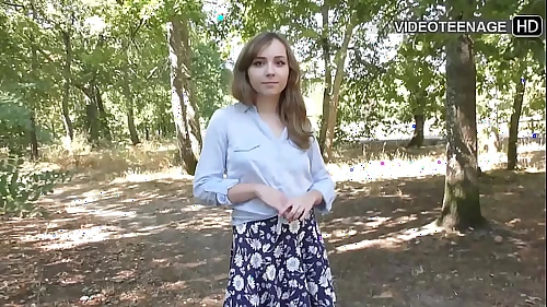 lovely 18 years old girl plays with sex toy during her first porn casting